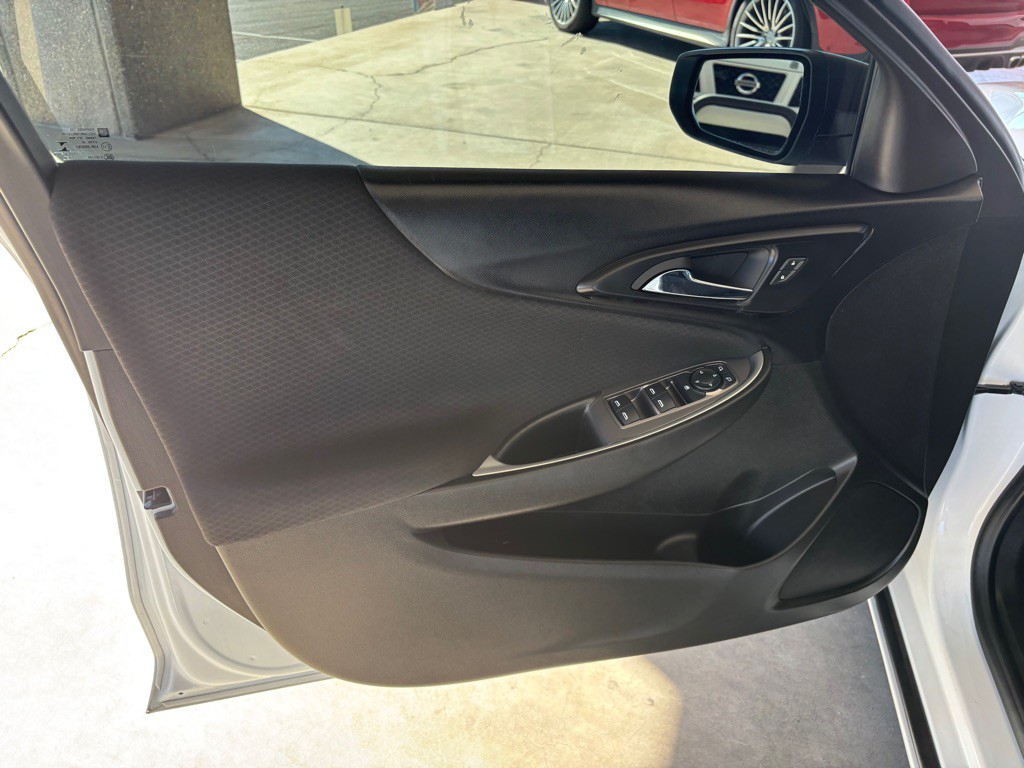 2023 Chevrolet Malibu Image 8