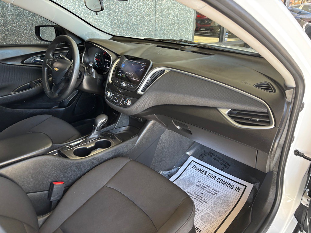 2023 Chevrolet Malibu Image 26