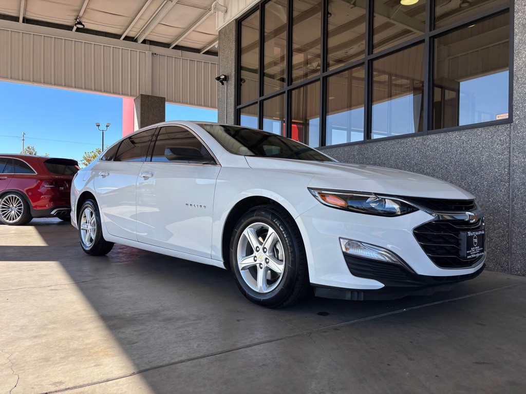 2023 Chevrolet Malibu Image 32