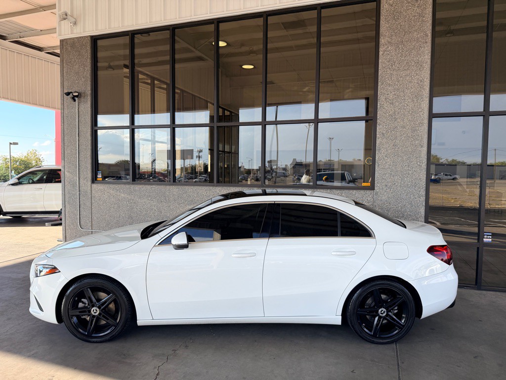 2019 Mercedes-Benz A Image 2
