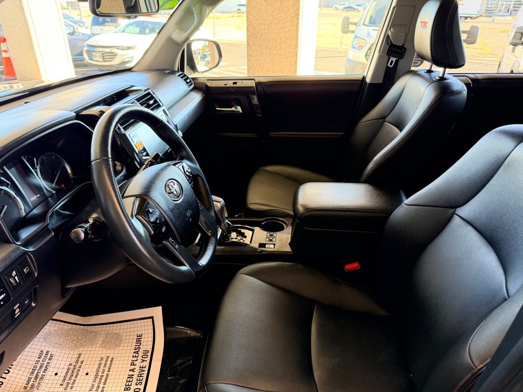 2022 Toyota 4Runner Image 6