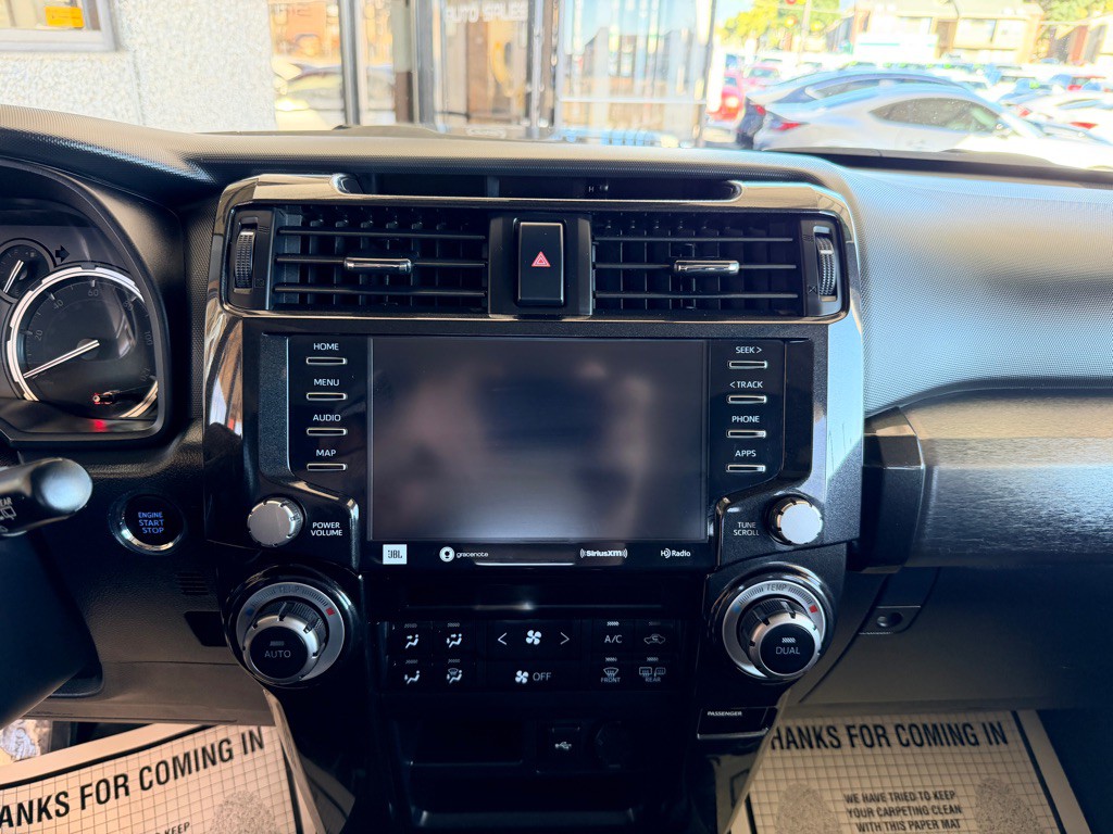 2022 Toyota 4Runner Image 14