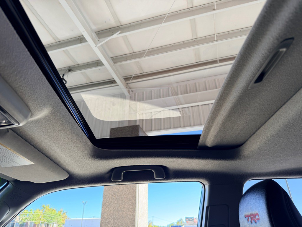 2022 Toyota 4Runner Image 17