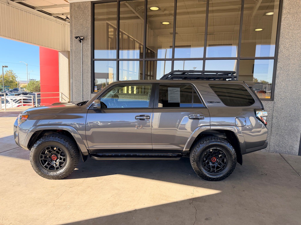 2022 Toyota 4Runner Image 33