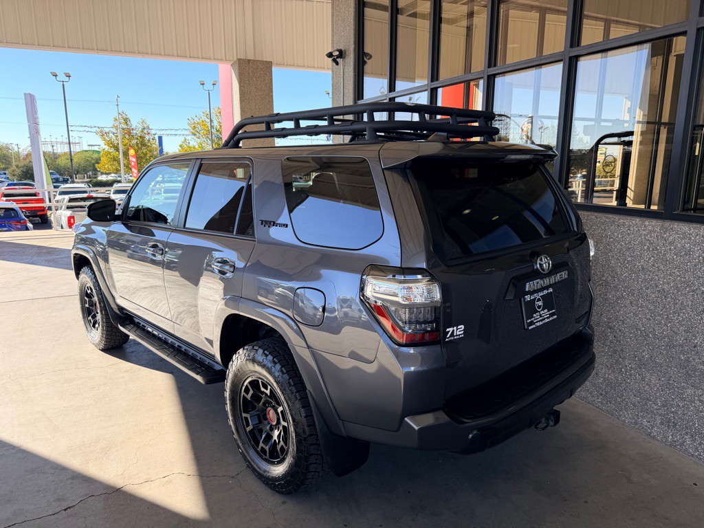 2022 Toyota 4Runner Image 35