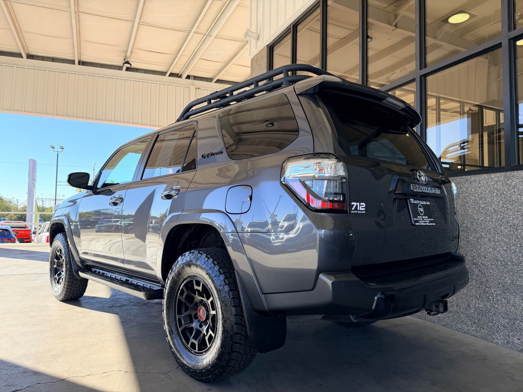 2022 Toyota 4Runner Image 36