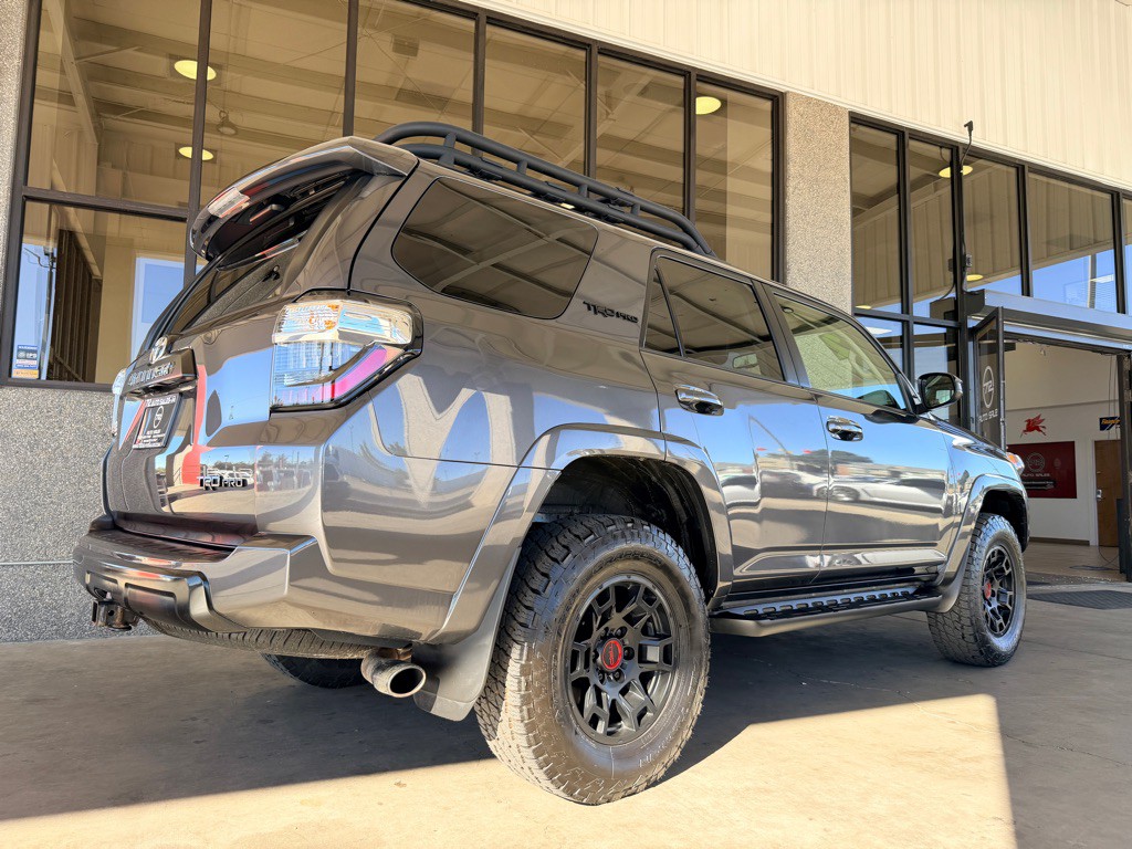 2022 Toyota 4Runner Image 42