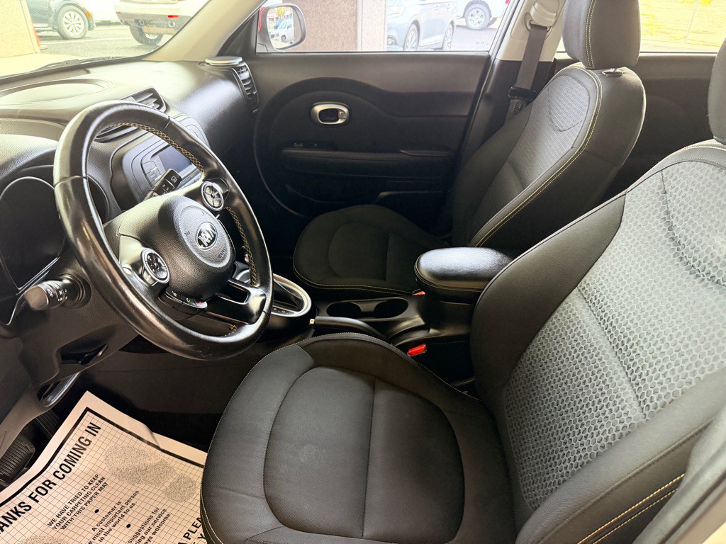 2016 Kia Soul Image 6