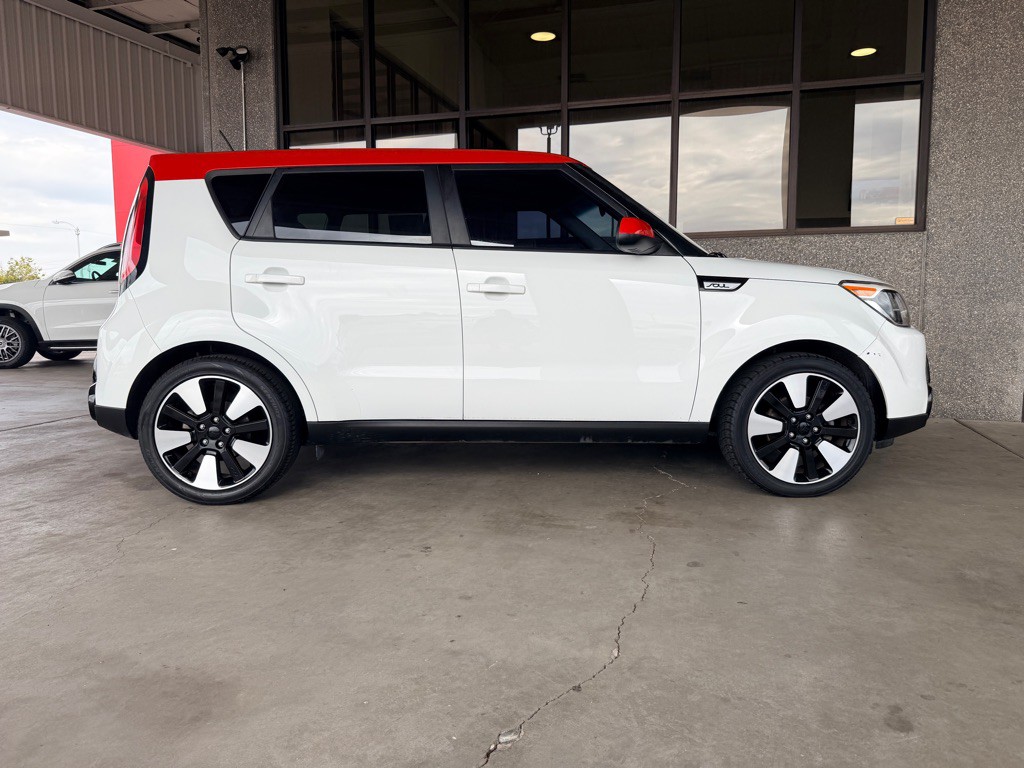 2016 Kia Soul Image 36