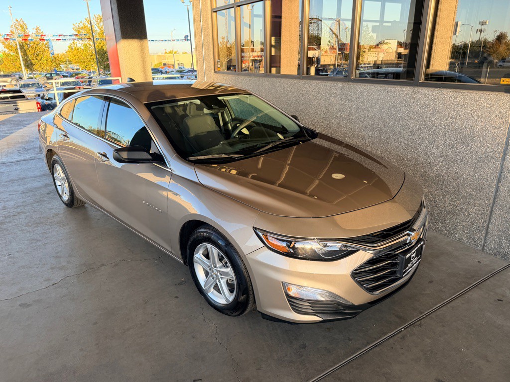 2023 Chevrolet Malibu Image 4