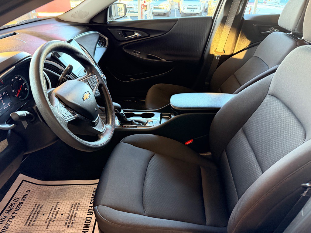 2023 Chevrolet Malibu Image 6