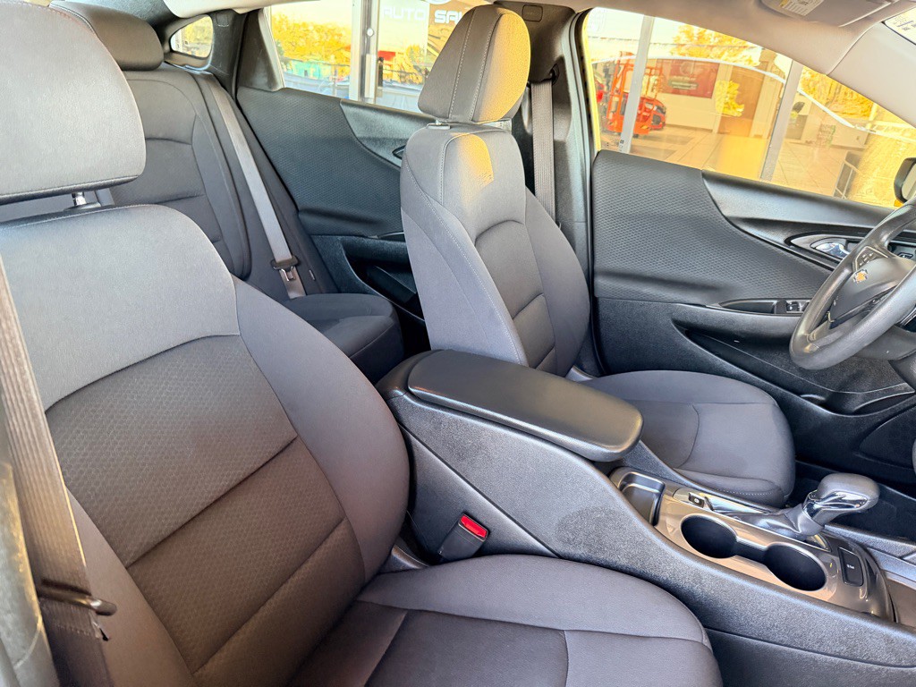 2023 Chevrolet Malibu Image 18