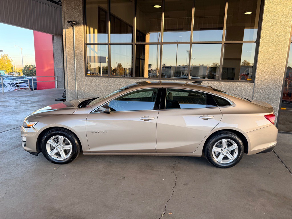 2023 Chevrolet Malibu Image 25