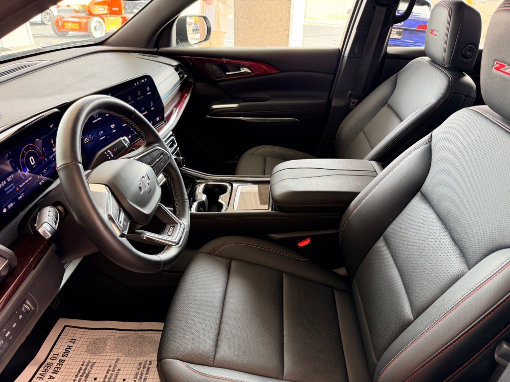 2025 Chevrolet Traverse Image 7