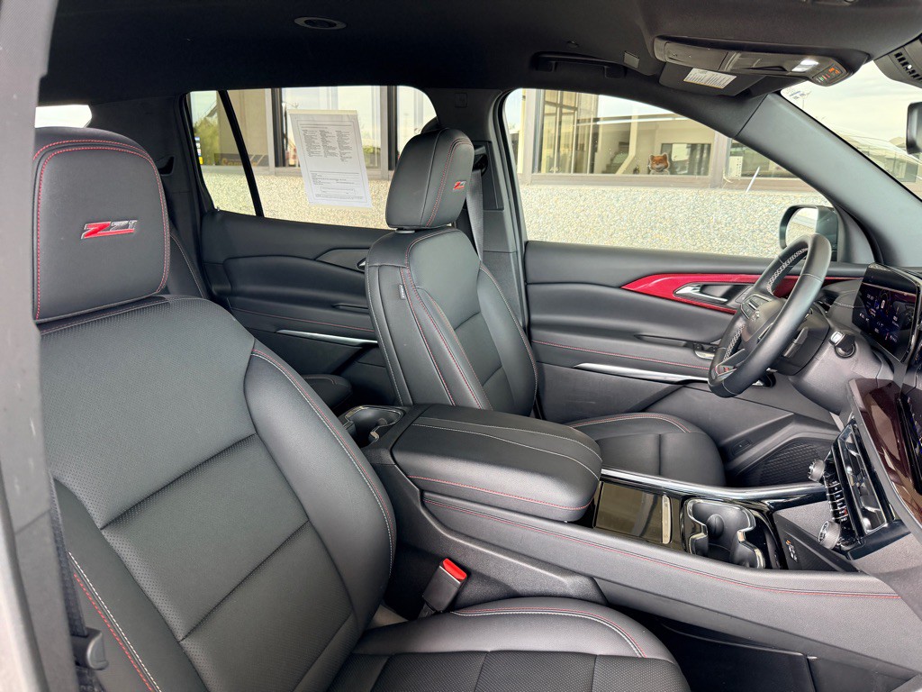 2025 Chevrolet Traverse Image 22