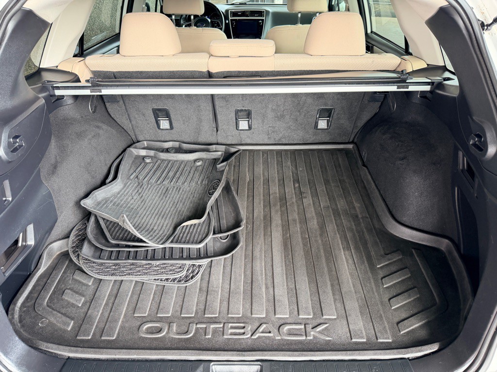 2019 Subaru Outback Image 17