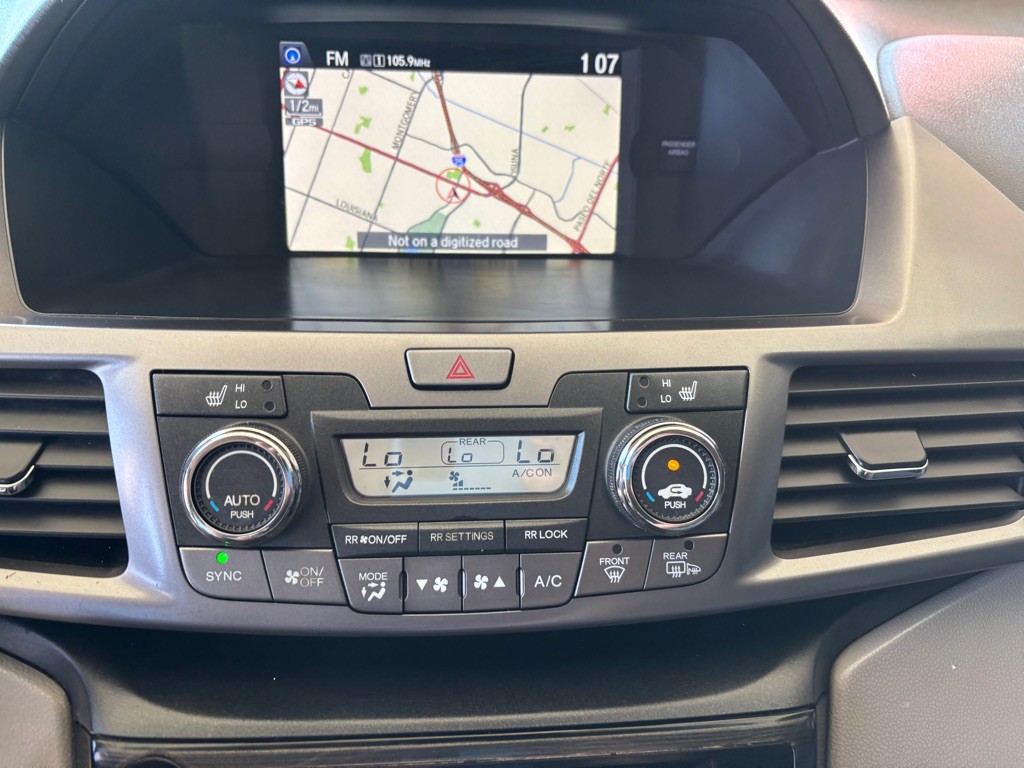 2014 Honda Odyssey Image 13