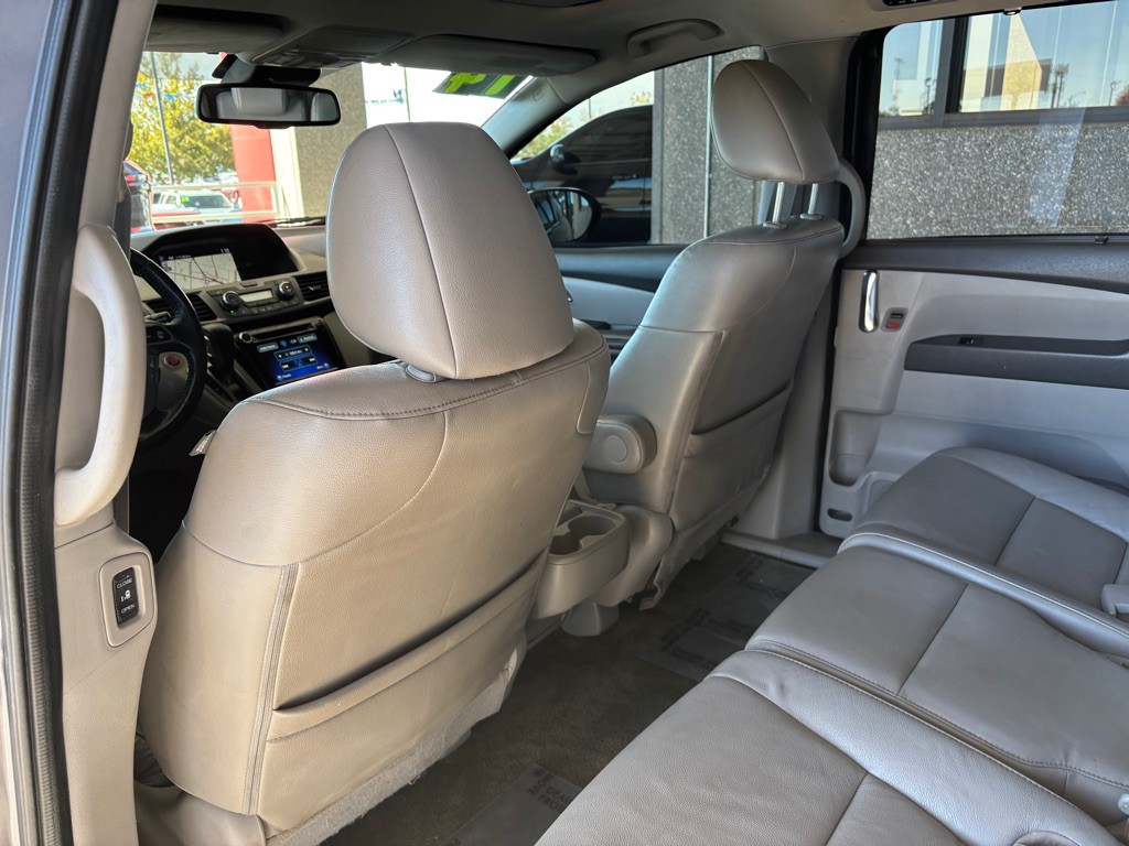 2014 Honda Odyssey Image 20