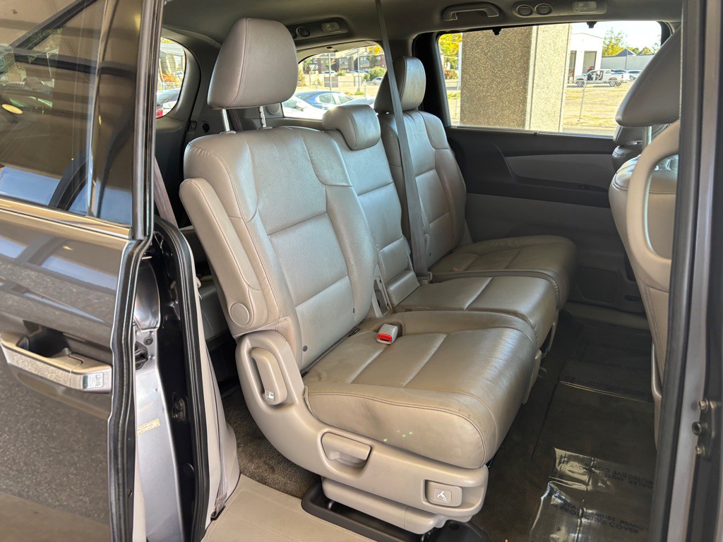 2014 Honda Odyssey Image 27