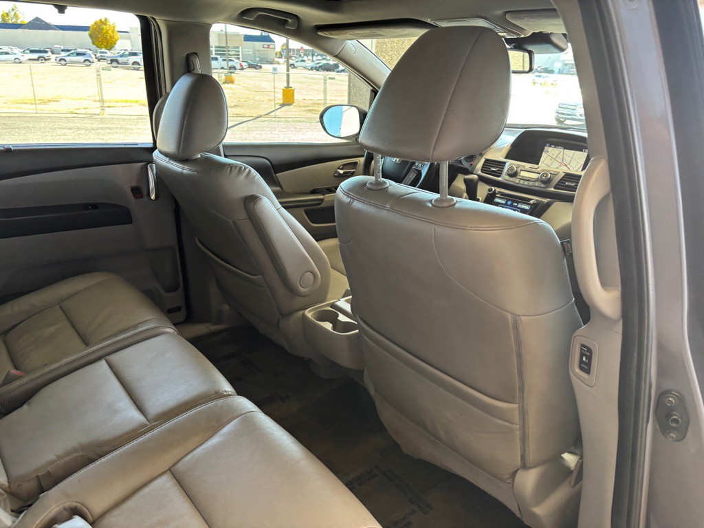 2014 Honda Odyssey Image 28