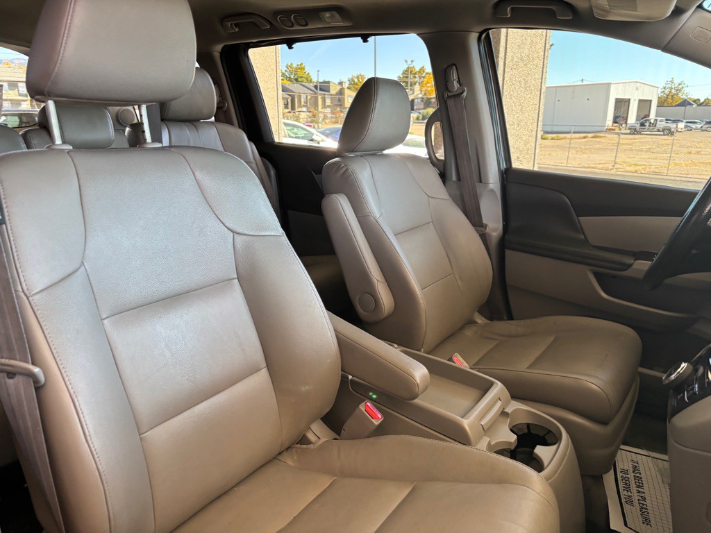2014 Honda Odyssey Image 31