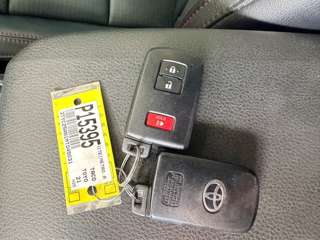 2021 Toyota Tacoma Image 14