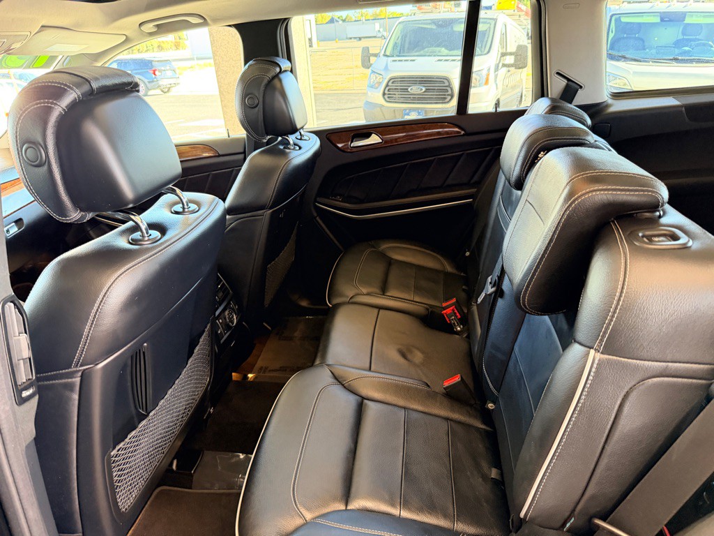 2013 Mercedes-Benz GL-Class Image 15