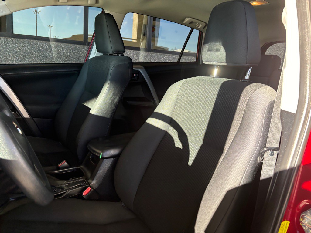 2018 Toyota Rav4 Image 6