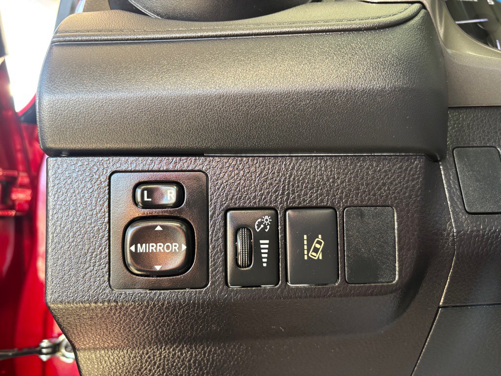 2018 Toyota Rav4 Image 12