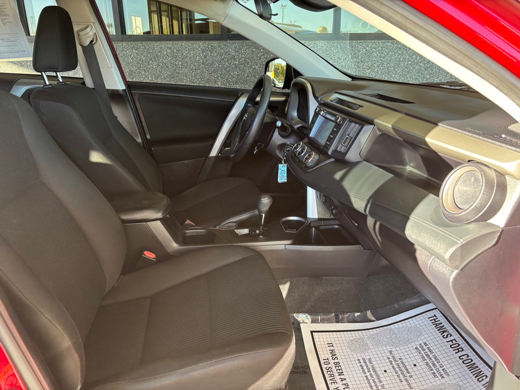 2018 Toyota Rav4 Image 25