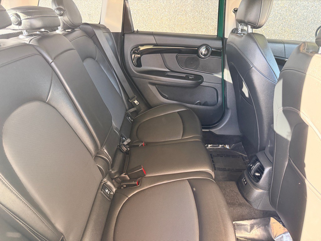 2022 MINI Cooper Image 21