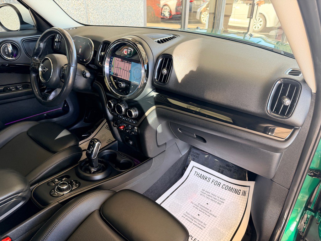 2022 MINI Cooper Image 23
