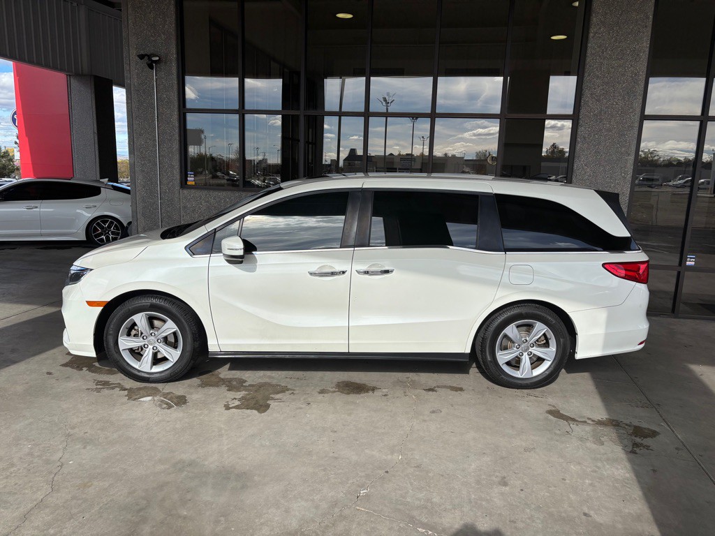 2019 Honda Odyssey Image 2