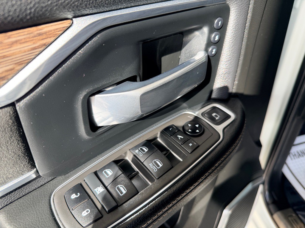 2021 RAM 3500 Image 5