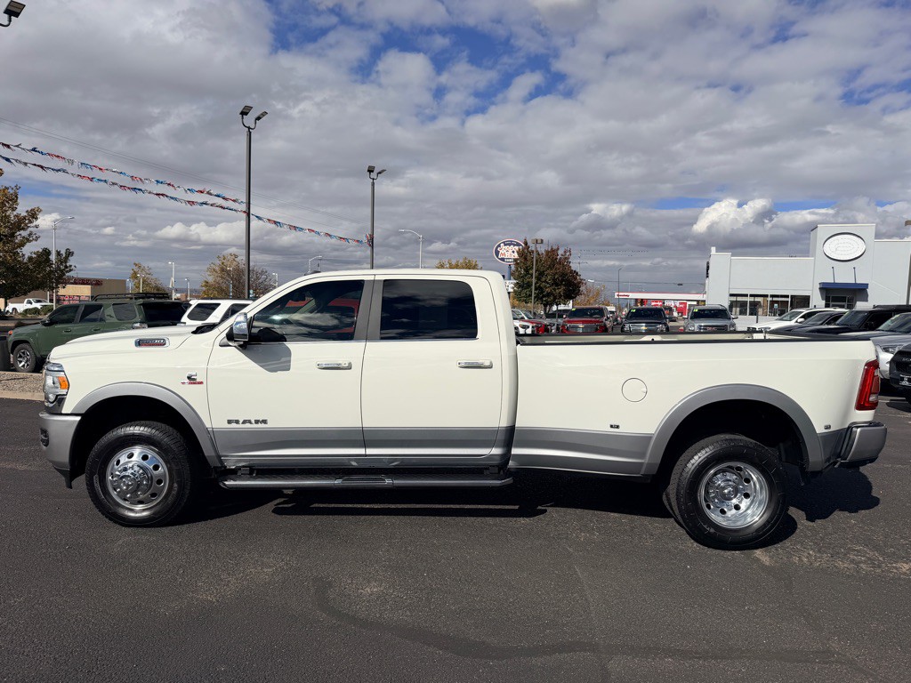 2021 RAM 3500 Image 32