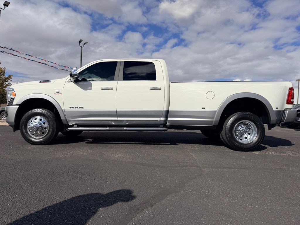 2021 RAM 3500 Image 33