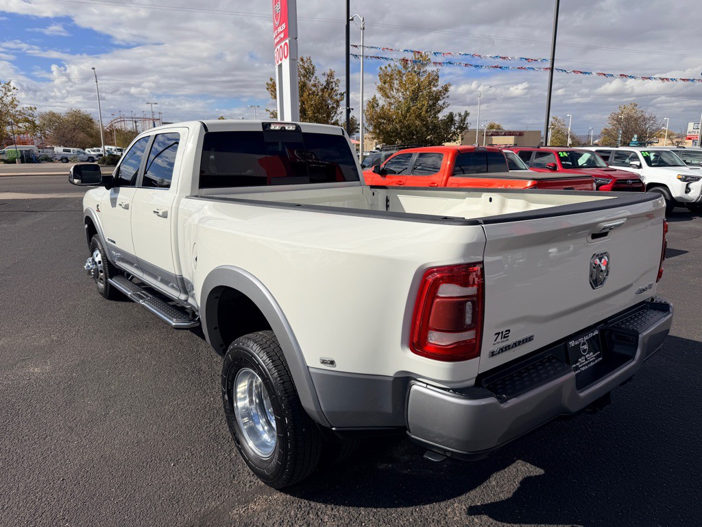 2021 RAM 3500 Image 34