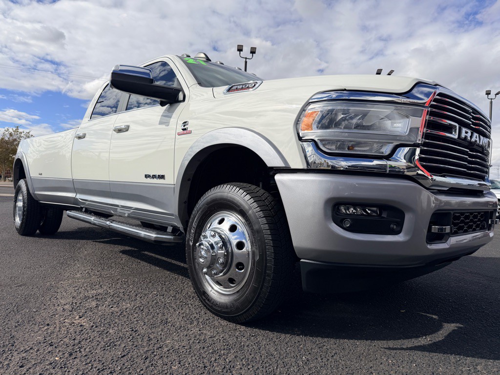 2021 RAM 3500 Image 44