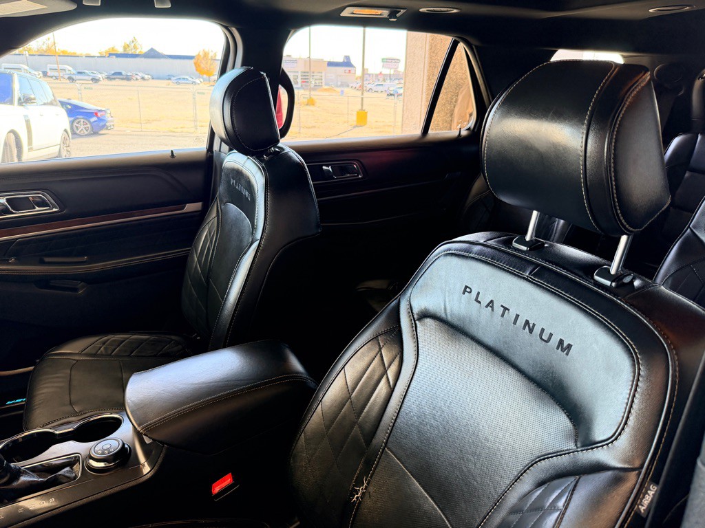 2017 Ford Explorer Image 7