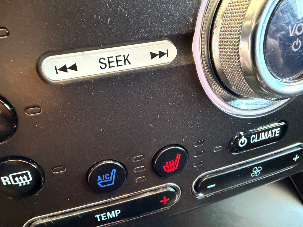 2017 Ford Explorer Image 12