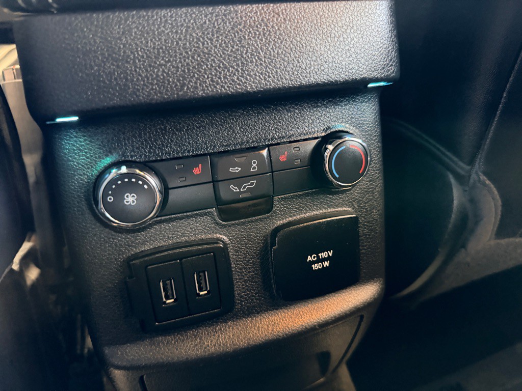 2017 Ford Explorer Image 20