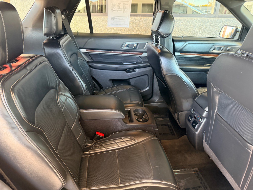 2017 Ford Explorer Image 26