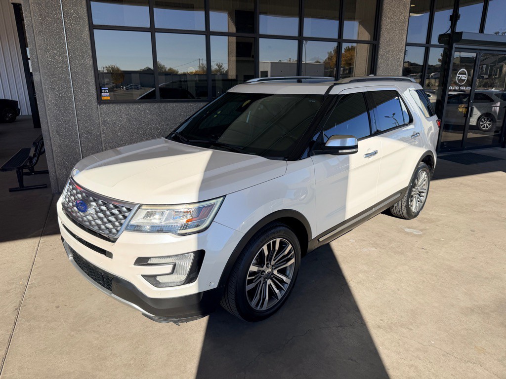 2017 Ford Explorer Image 32