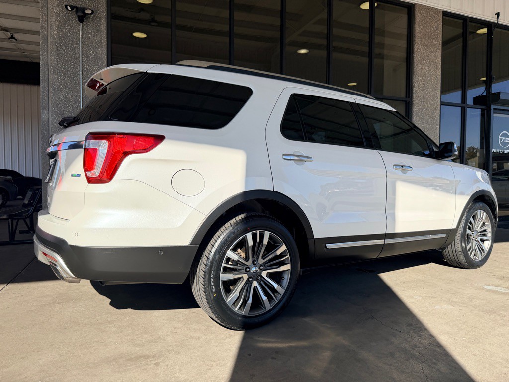2017 Ford Explorer Image 42