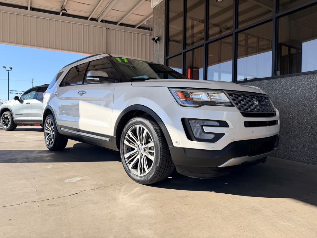 2017 Ford Explorer Image 46