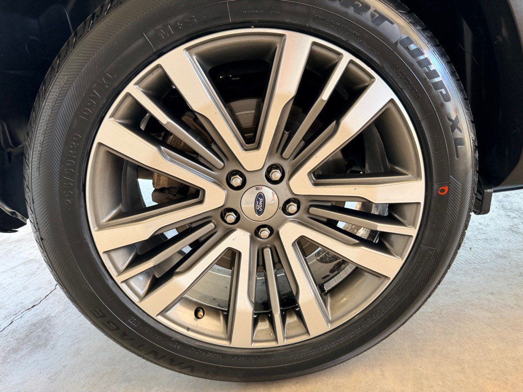 2017 Ford Explorer Image 49