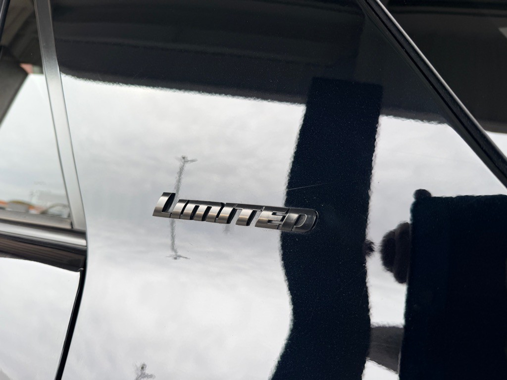 2019 Toyota 4Runner Image 36