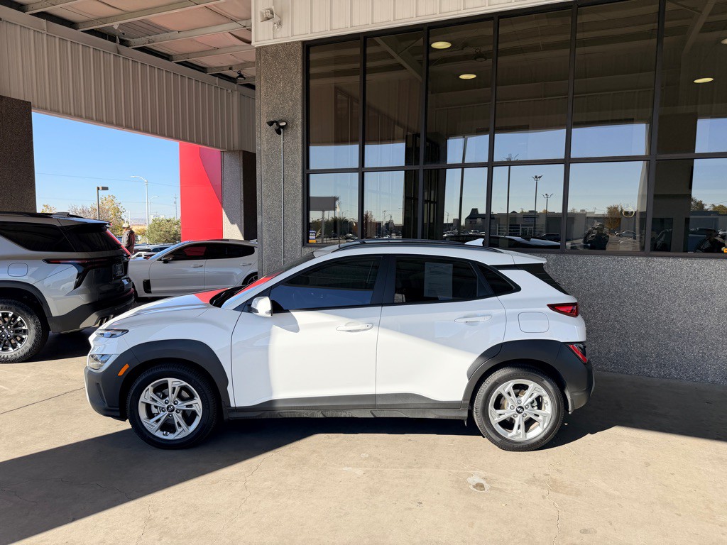 2022 Hyundai Kona Image 2