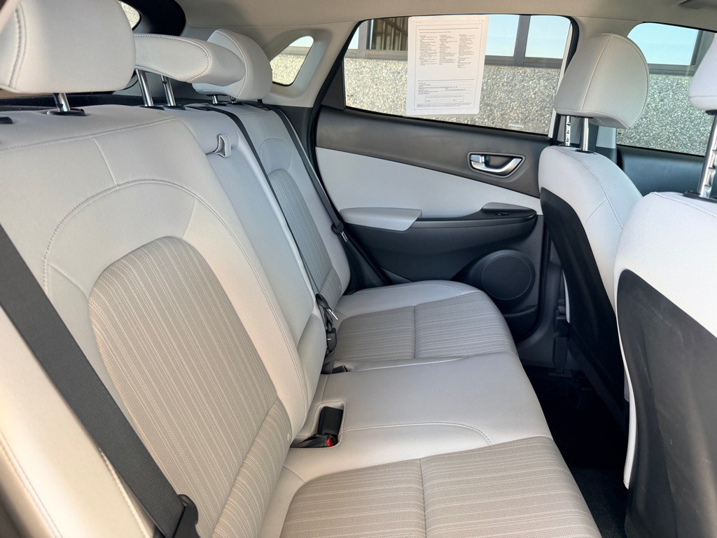 2022 Hyundai Kona Image 18
