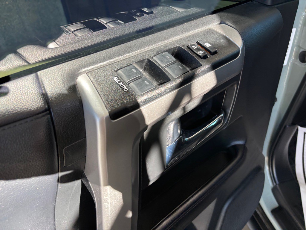 2022 Toyota 4Runner Image 8